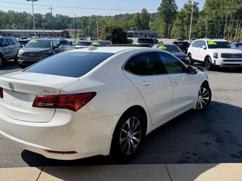 Used 2016 Acura TLX w/ Technology Package FWD image 4