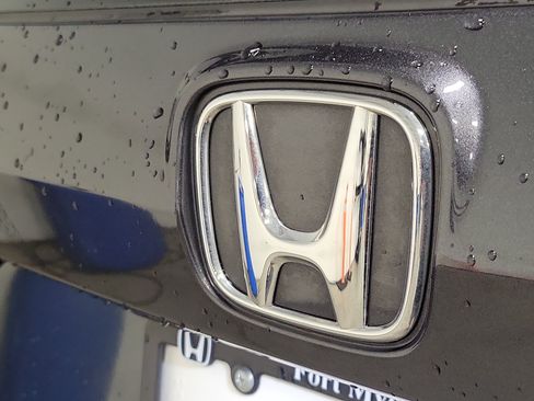 Used 2025 Honda CR-V Sport Touring image 8