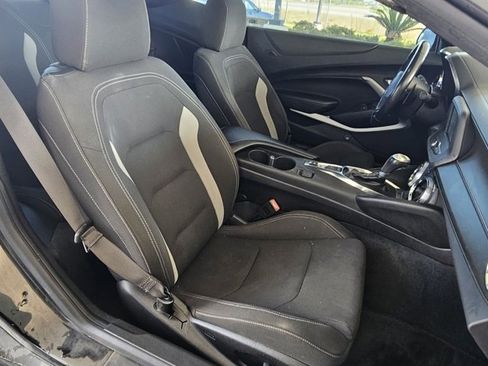 Used 2018 Chevrolet Camaro LT image 18