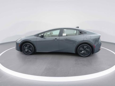 New 2026 Toyota Prius LE image 5