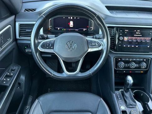 Used 2020 Volkswagen Atlas Cross Sport SEL Premium image 14