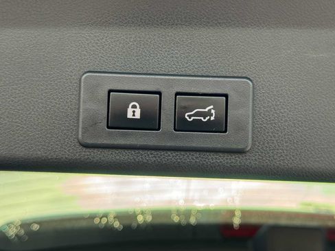 Used 2020 Subaru Ascent Touring AWD/4WD image 13