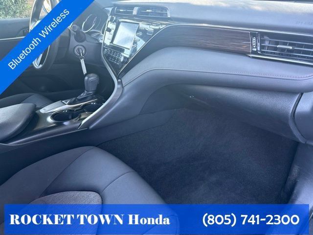 Used 2019 Toyota Camry LE FWD image 19