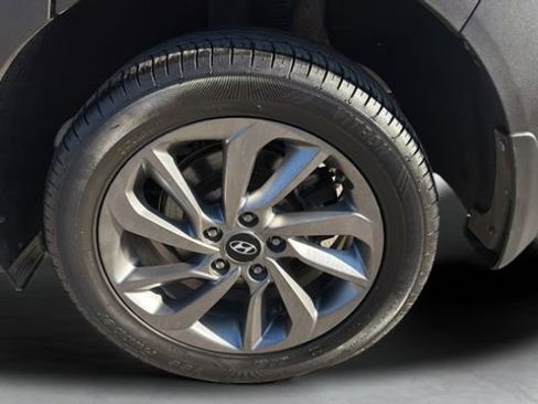 Used 2018 Hyundai Tucson SEL Plus w/ Cargo Package image 29