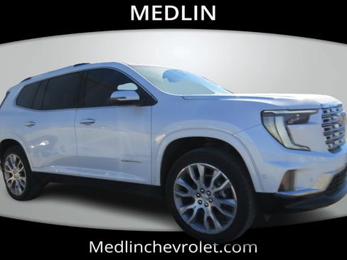 Used 2025 GMC Acadia Denali w/ Super Cruise Package image 1