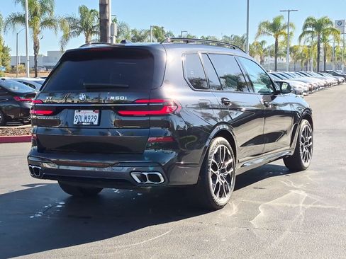 Used 2023 BMW X7 M60i w/ Climate Comfort Package AWD/4WD image 10