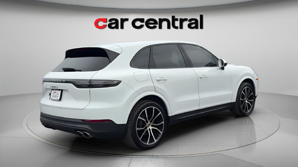 Used 2019 Porsche Cayenne S AWD/4WD image 5