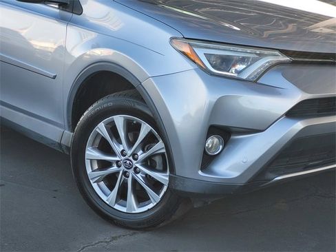 Used 2016 Toyota RAV4 Limited image 3