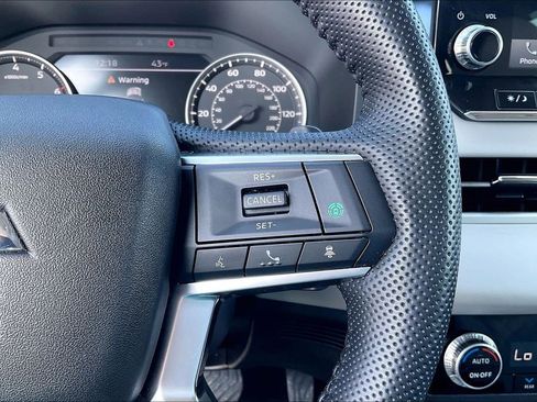 Used 2022 Mitsubishi Outlander SEL image 18