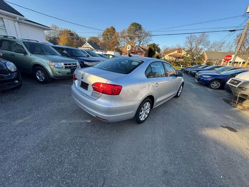 Used 2011 Volkswagen Jetta SE image 33