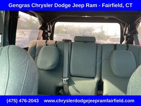 Used 2024 Jeep Wrangler Unlimited w/ Convenience Group AWD/4WD image 54