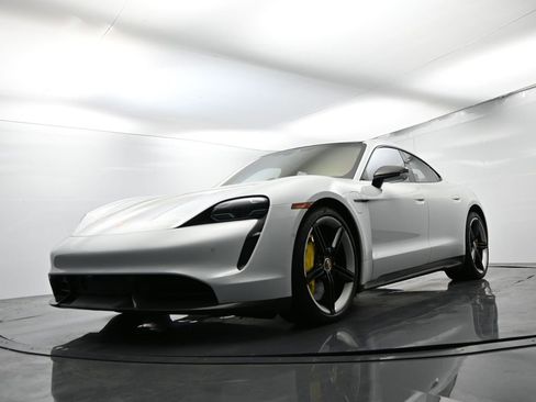 Certified 2020 Porsche Taycan Turbo S image 45