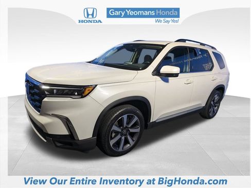 Certified 2024 Honda Pilot Touring image 11