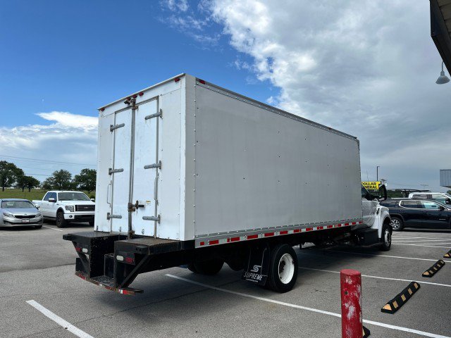 Used 2017 Ford F650 2WD Regular Cab Super Duty image 2