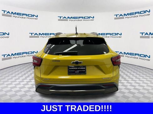 Used 2024 Chevrolet Trax ACTIV w/ Driver Confidence Package FWD image 4