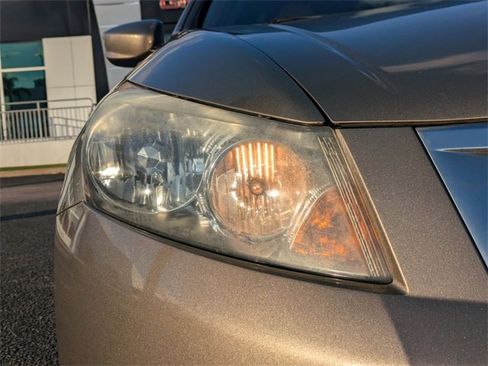 Used 2009 Honda Accord EX-L image 8