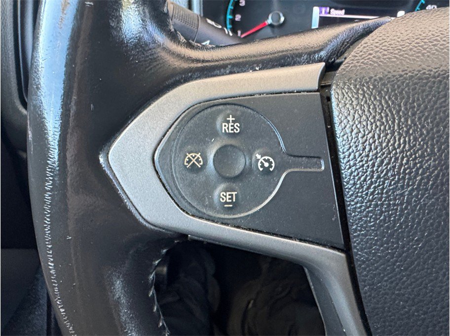 Used 2018 Chevrolet Colorado Z71 AWD/4WD image 14