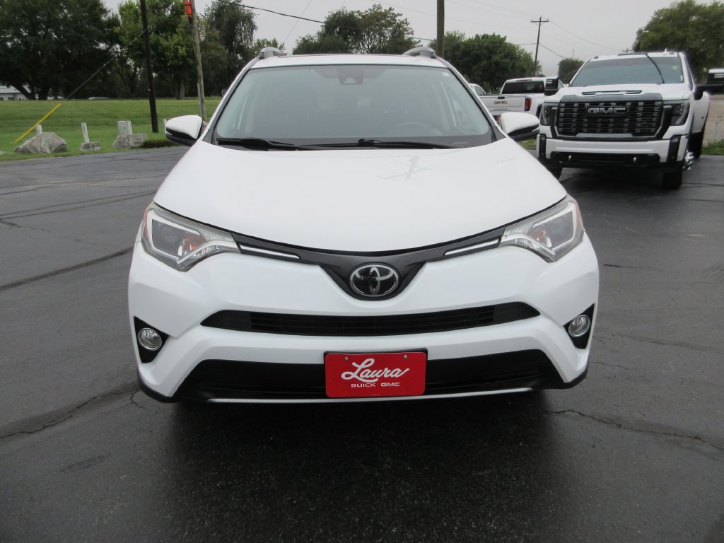 Used 2018 Toyota RAV4 XLE w/ Plus Extra Value Package FWD image 13