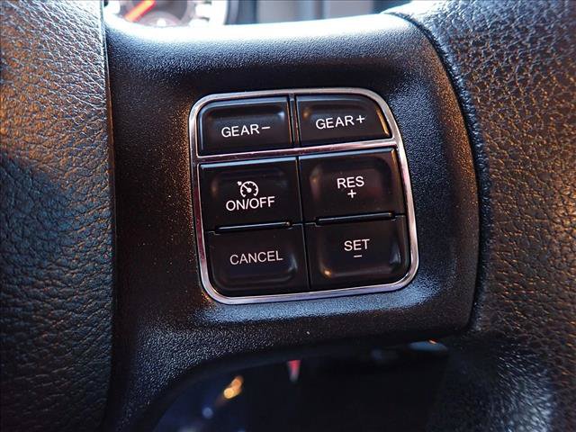 Used 2015 RAM 1500 Classic SLT AWD/4WD image 16
