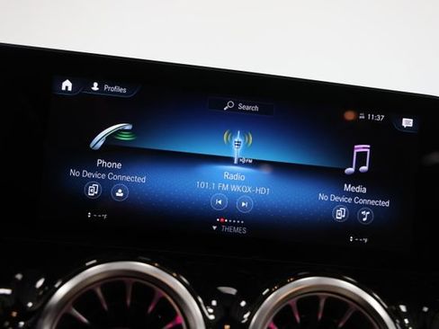 Used 2023 Mercedes-Benz GLA 250 4MATIC image 18