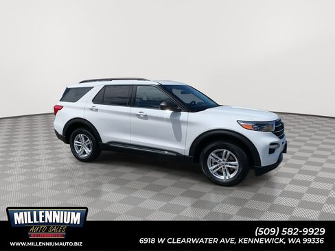 Used 2022 Ford Explorer XLT w/ Equipment Group 202A image 1