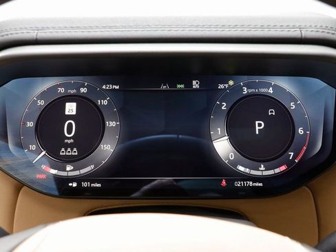 Used 2024 Land Rover Range Rover Sport SE image 8