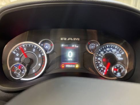 Used 2024 RAM 2500 Big Horn w/ Off Road Package AWD/4WD image 17