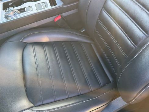 Used 2022 Ford Edge SEL w/ Convenience Package image 11