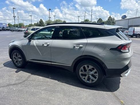 Used 2023 Kia Sportage SX AWD/4WD image 3