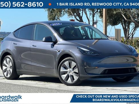 Used 2023 Tesla Model Y Long Range image 1