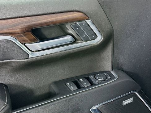 Used 2022 GMC Sierra 1500 SLT w/ SLT Convenience Package image 26