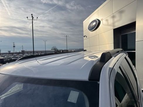 Used 2025 Ford Expedition Active image 11