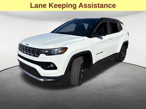 Used 2025 Jeep Compass Limited AWD/4WD image 5