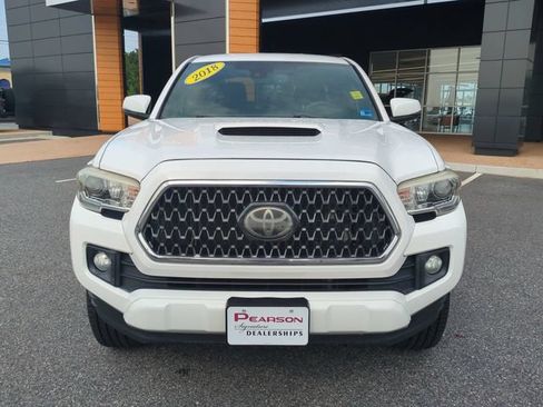 Used 2018 Toyota Tacoma TRD Sport RWD image 9