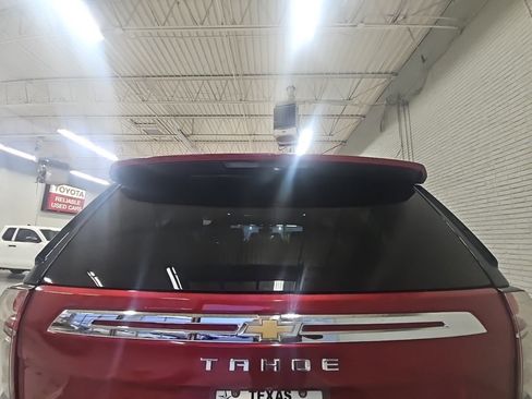 Used 2021 Chevrolet Tahoe LT w/ Luxury Package image 5