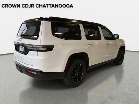 New 2026 Jeep Grand Wagoneer Summit image 5