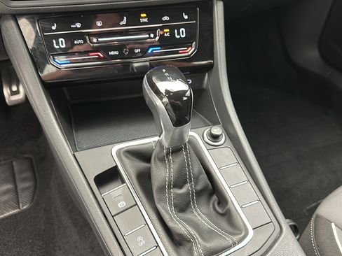 Used 2025 Volkswagen Jetta Sport FWD image 19