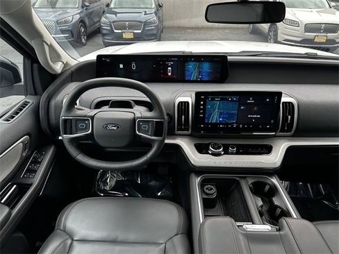 Certified 2025 Ford Expedition Max Active image 13