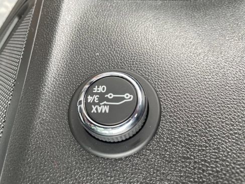 Used 2023 Buick Envision Essence w/ Sport Touring Package image 18