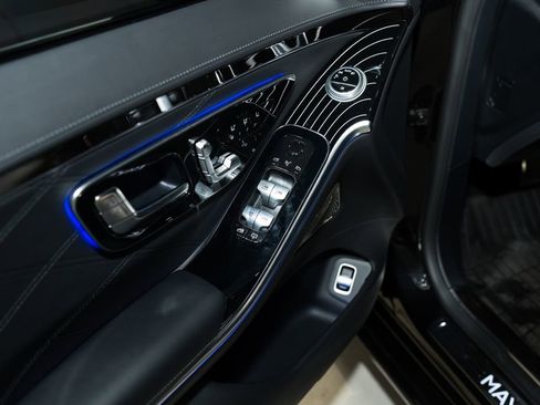 Certified 2022 Mercedes-Benz Maybach S 580 4MATIC image 32