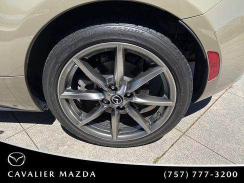 Used 2023 MAZDA MX-5 Miata Grand Touring RWD image 18