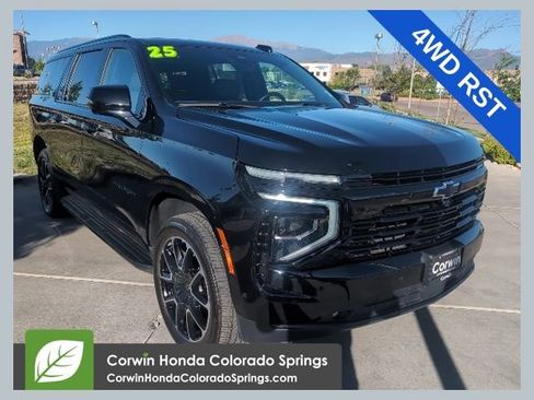 Used 2025 Chevrolet Suburban RST w/ Comfort Package AWD/4WD image 1