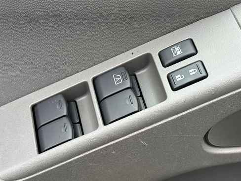 Used 2019 Nissan Frontier SV w/ Value Truck Package image 13