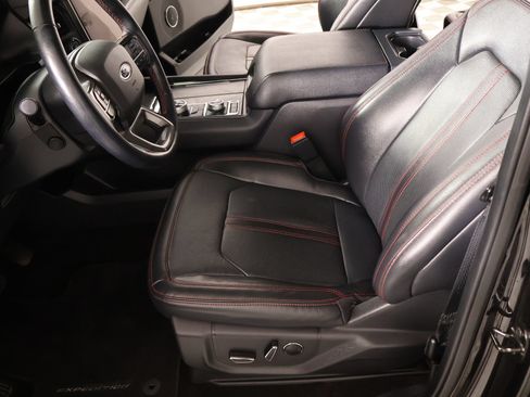 Used 2023 Ford Expedition Limited AWD/4WD image 11