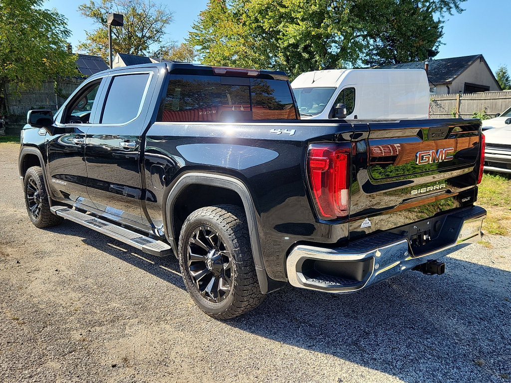 Used 2021 GMC Sierra 1500 SLT w/ SLT Premium Plus Package AWD/4WD image 3
