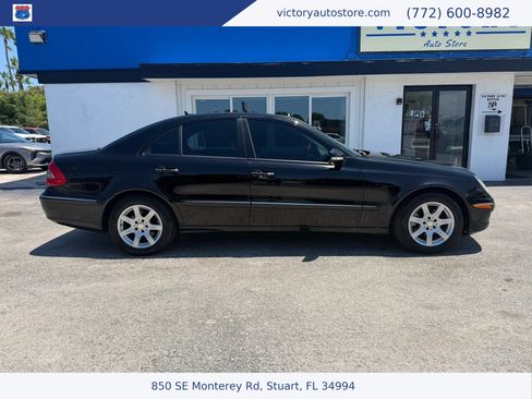 Used 2009 Mercedes-Benz E 320 BlueTEC Sedan image 5