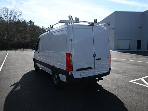 Used 2025 Mercedes-Benz Sprinter 2500 image 4