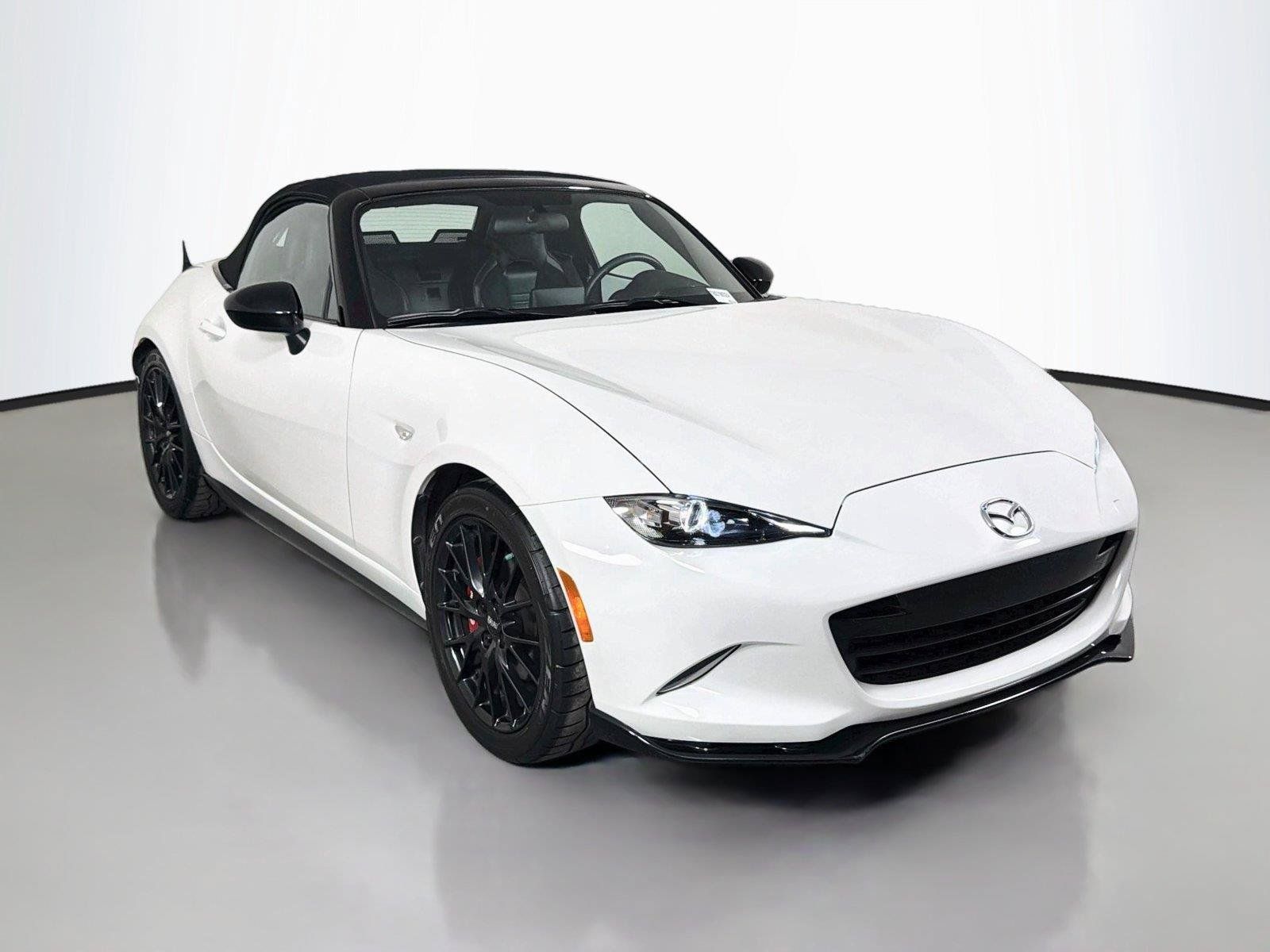 Used 2019 MAZDA MX-5 Miata Club w/ Brembo/BBS Recaro Package RWD image 3