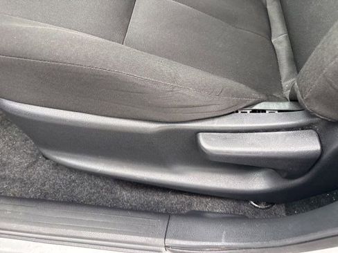 Used 2019 Nissan Versa S Plus FWD image 11