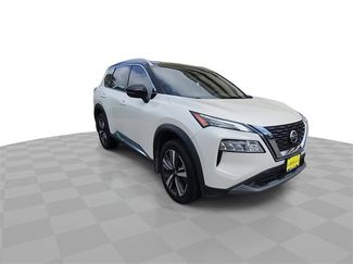 Used 2021 Nissan Rogue SL video 2